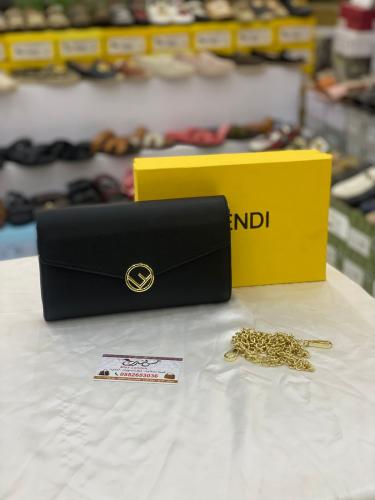 شنطة وسط اسود 170316