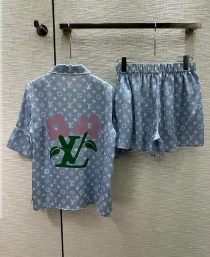 طقم قطعتين سماوي موديل 1290