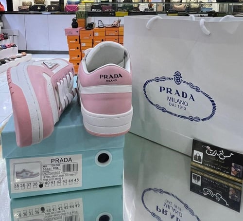 شوز وردي /ابيض موديل 1295