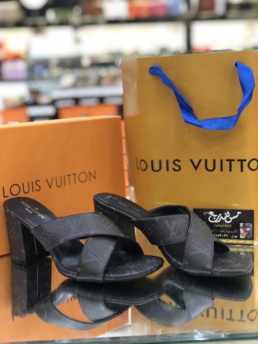 كعب اسود موديل 630