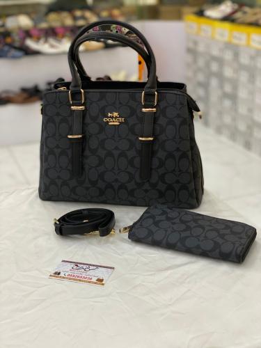شنطة وسط اسود 47046