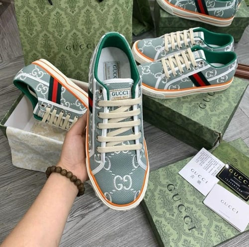 شوز سماوي /ابيض اورنج موديل 1304