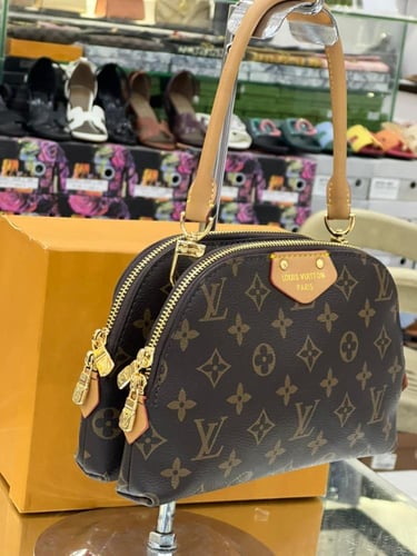 شنطة حجم وسط دبل فيس 6895