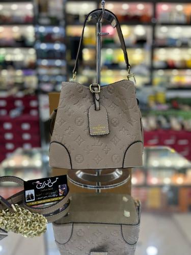 شنطة وسط موديل 210