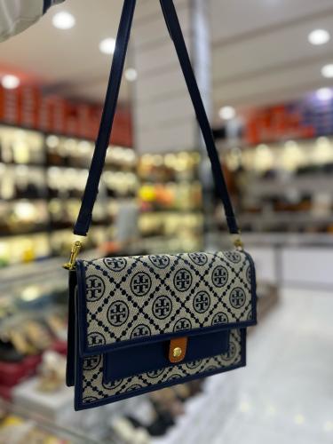 شنطة صغيرة كحلي 16735