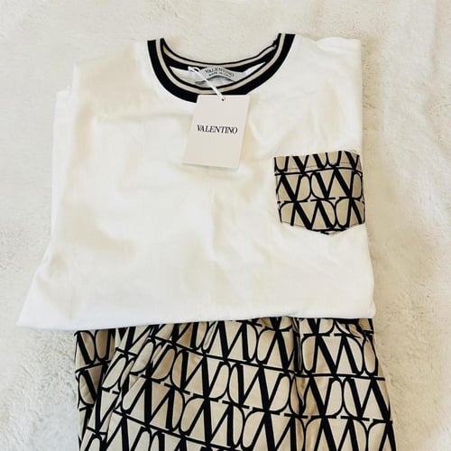 طقم قطعتين ابيض /بيج موديل 1288