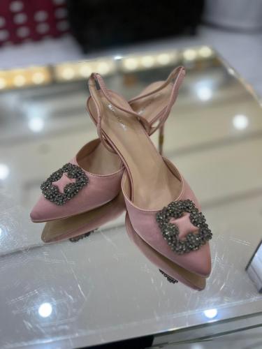 كعب وردي موديل 656