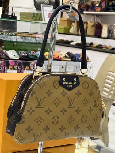 شنطة حجم وسط دبل فيس 6895