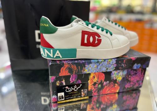 شوز ابيض /اخضر /احمر موديل 1310