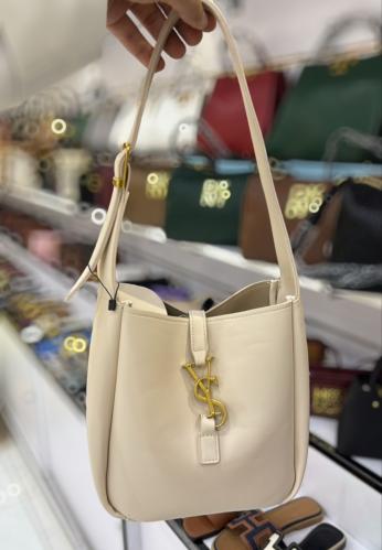 شنطة وسط اوف ويت 7012