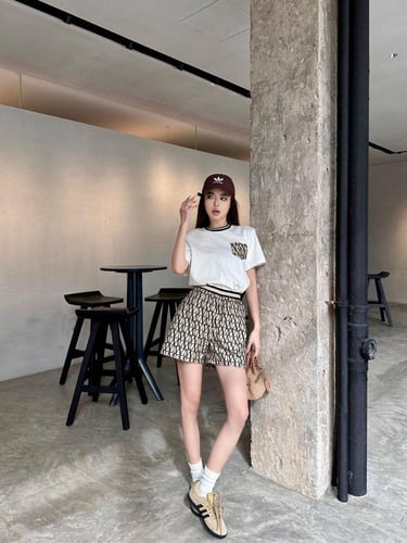 طقم قطعتين ابيض /بيج موديل 1288