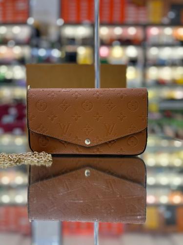 شنطة ميني موديل 212