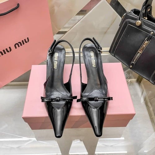 كعب اسود لامع موديل 973