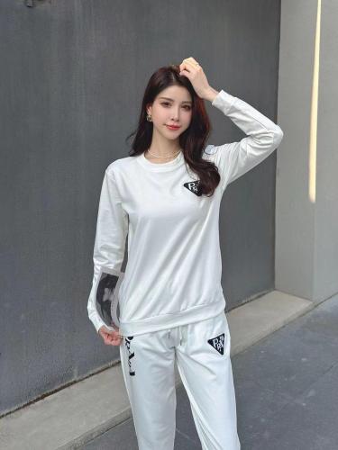 طقم قطعتين ابيض 155