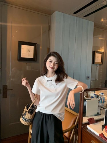 تشيرت ابيض موديل 1322