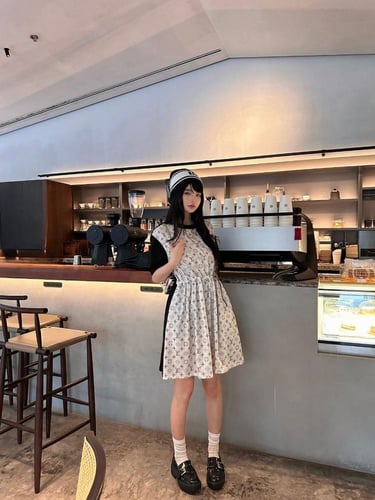 فستان بيج /اسود موديل 1314