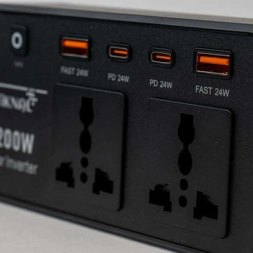 محول طاقة السيارة تيكنال 200 واط مع منافذ AC مزدوج...