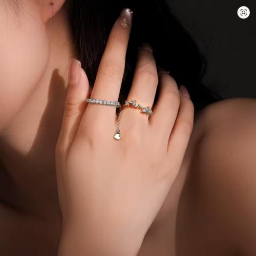 طقم خواتم منسقة "جولي" من الفضة الاسترليني عيار 92...