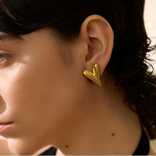 حلق قلب ذهبي كبير من الستانلس ستيل مضاد للصدأ