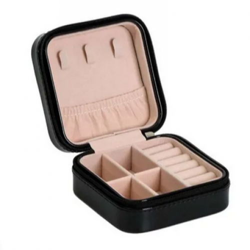 علبة صغيرة لحفظ المجوهرات