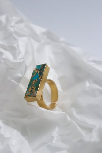 خاتم أنيق من النحاس المطلي بالذهب مزين بالفيروز ال...