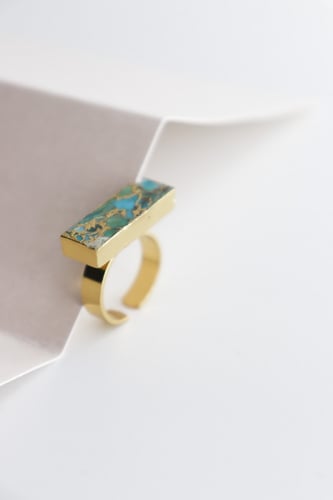 خاتم أنيق من النحاس المطلي بالذهب مزين بالفيروز ال...