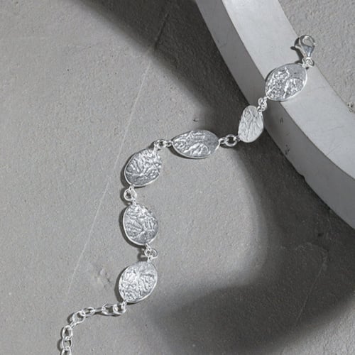 اسوارة فنتج بتصميم مميز من الفضة الاسترليني عيار 9...