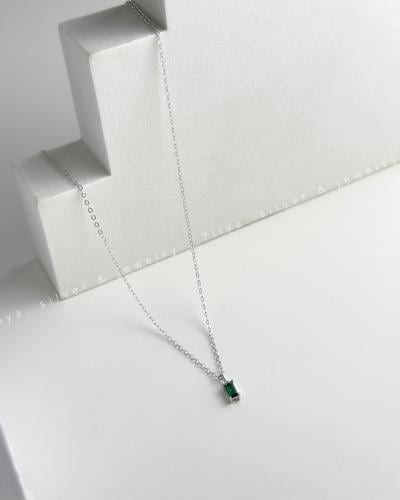 اميرالد سلسلة صغيرة من الفضة الاسترليني عيار 925 م...
