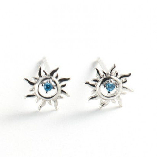 حلق صغير على شكل شمس من الفضة الاسترليني عيار 925