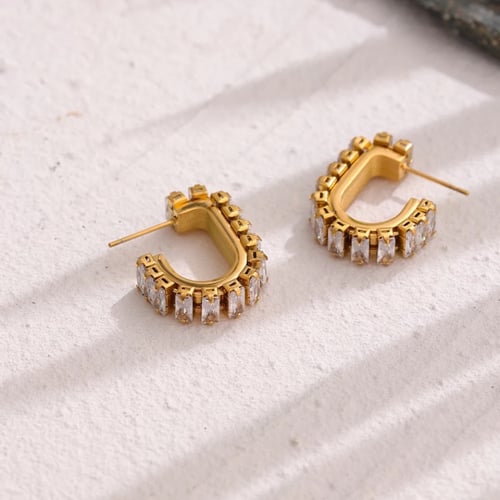 حلق باقيت ذهبي قصير من الستانلس ستيل مضاد للصدأ