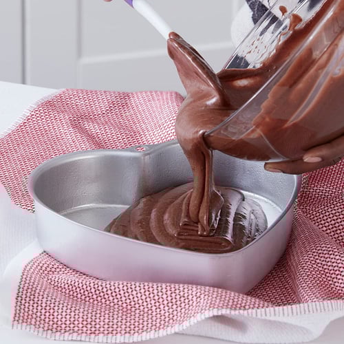 ويلتون ديكورايتر بريفيرد صينية على شكل قلب 8 انش