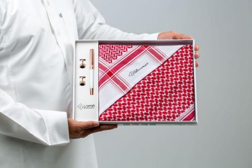 شماغ بلس الأحمر
