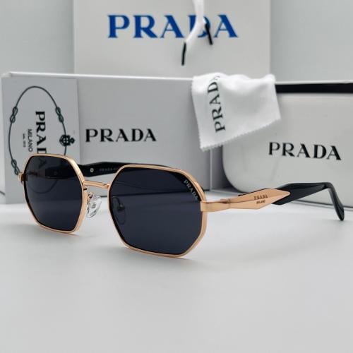 نظارة برادا PRADA