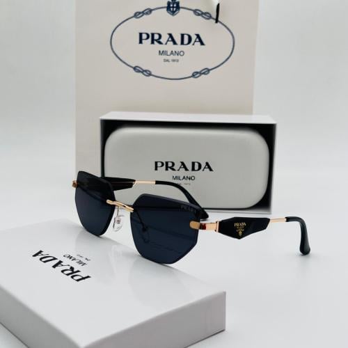 نظارة برادا PRADA