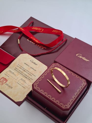 اسوار كارتير Cartier