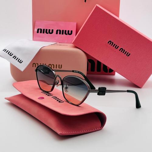 نظاره ميو ميو miu miu