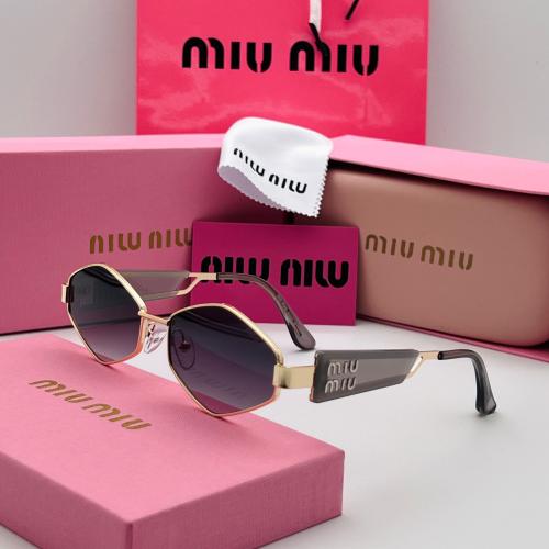 نظاره ميو ميو miu miu