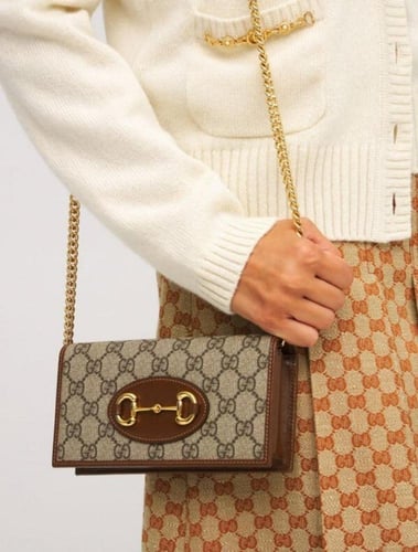 شنطة كتف قوتشي ميني – تصميم Horsebit الأيقوني