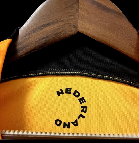 تيشيرت منتخب هولندا الاساسي 2023