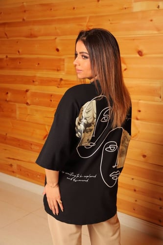 تيشيرت اوفر سايز BREEZY اللون الاسود