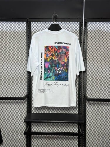 تيشيرت اوفر سايز BREEZY اللون الابيض