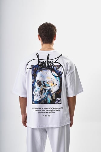 تيشيرت اوفر سايز BREEZY لون أبيض