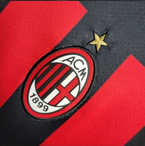 تيشيرت ميلان الطقم الاساسي موسم 2023