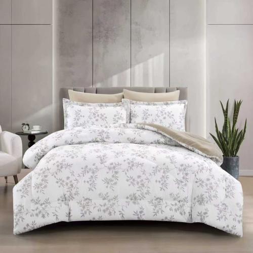 طقم لحاف شتوي مشجر