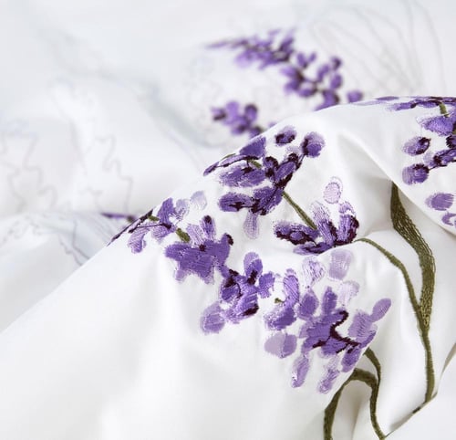 طقم مفرش خزام مطرز أنيق - مايكروفايبر