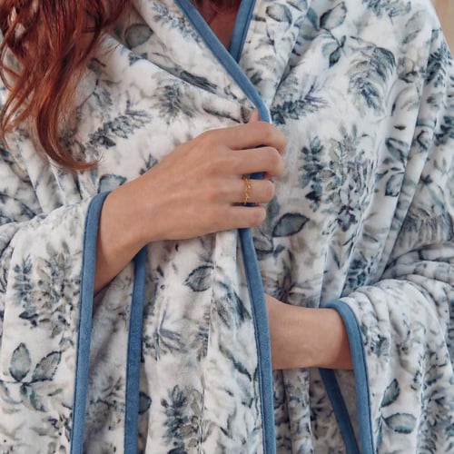 بطانية مخمل فائقة النعومة تصميم مشجر