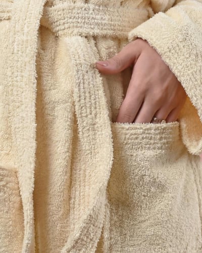 عاجي كريمي روب حمام | ألوان الربيع