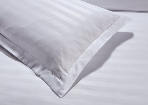 لحاف فندقي 8قطع