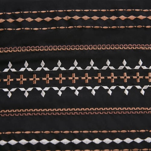 مفرش بلاكي مطرز أنيق - مايكروفايبر