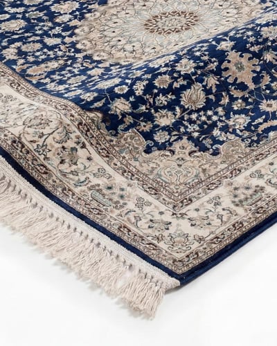 سجادة فلانيل فائقة النعومة مع ظهر غير قابل للانزلا...